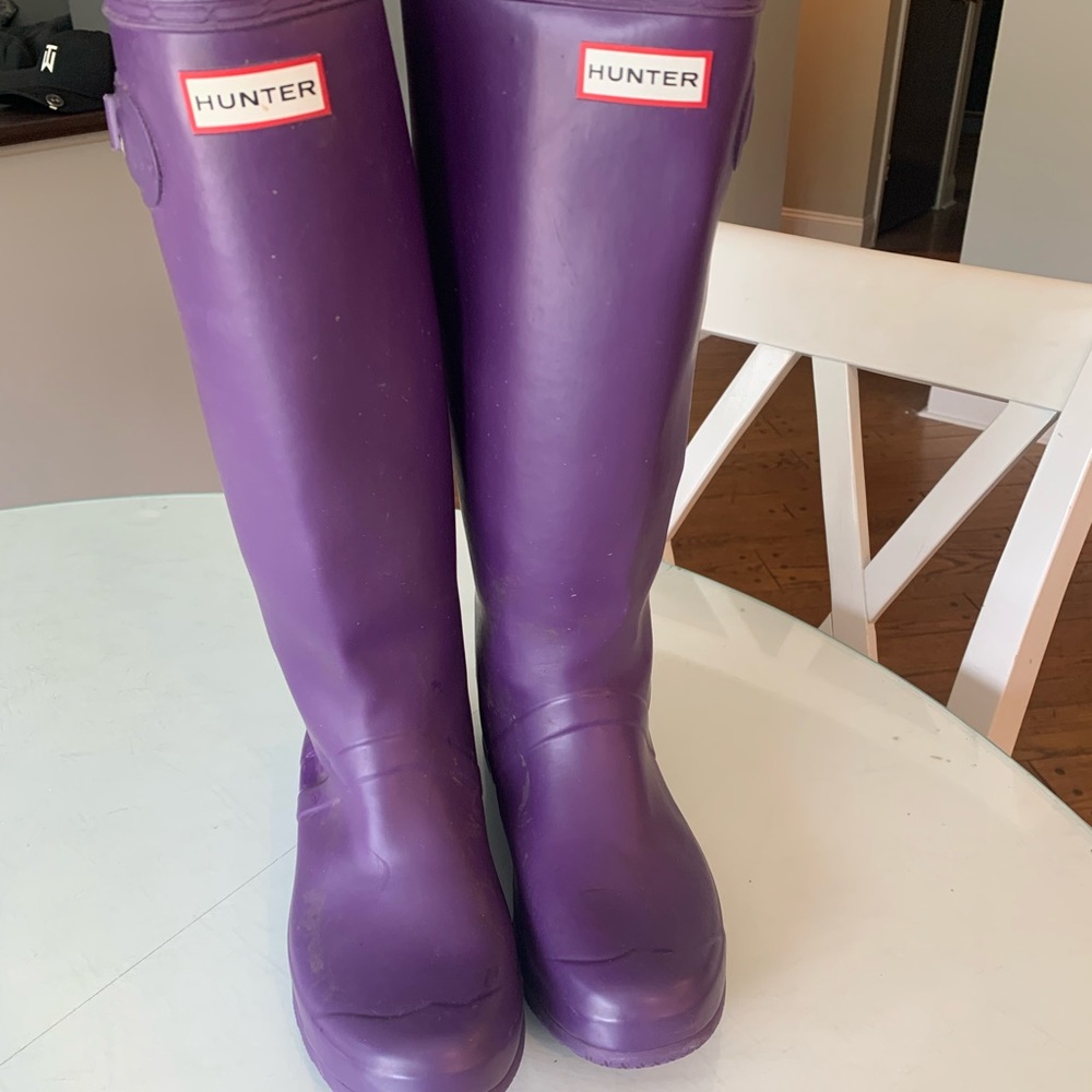 Hunter Tall rain boots. Size 10. Used but in great condition. Purple.